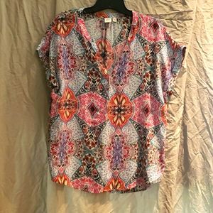 Women's Gap short sleeve boho pattern top